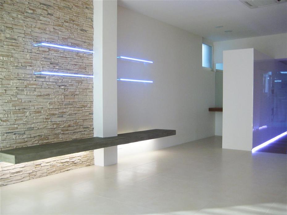 Forum arredamento.it • luce per scala sotto affreschi con nicchia ...